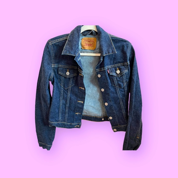 Girls Levi's Classic Jean Jacket (small) - Picture 3 of 6